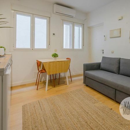 Escapada Para 3 En Sol, Conoce Concepcion Jeronima Madrid Esterno foto