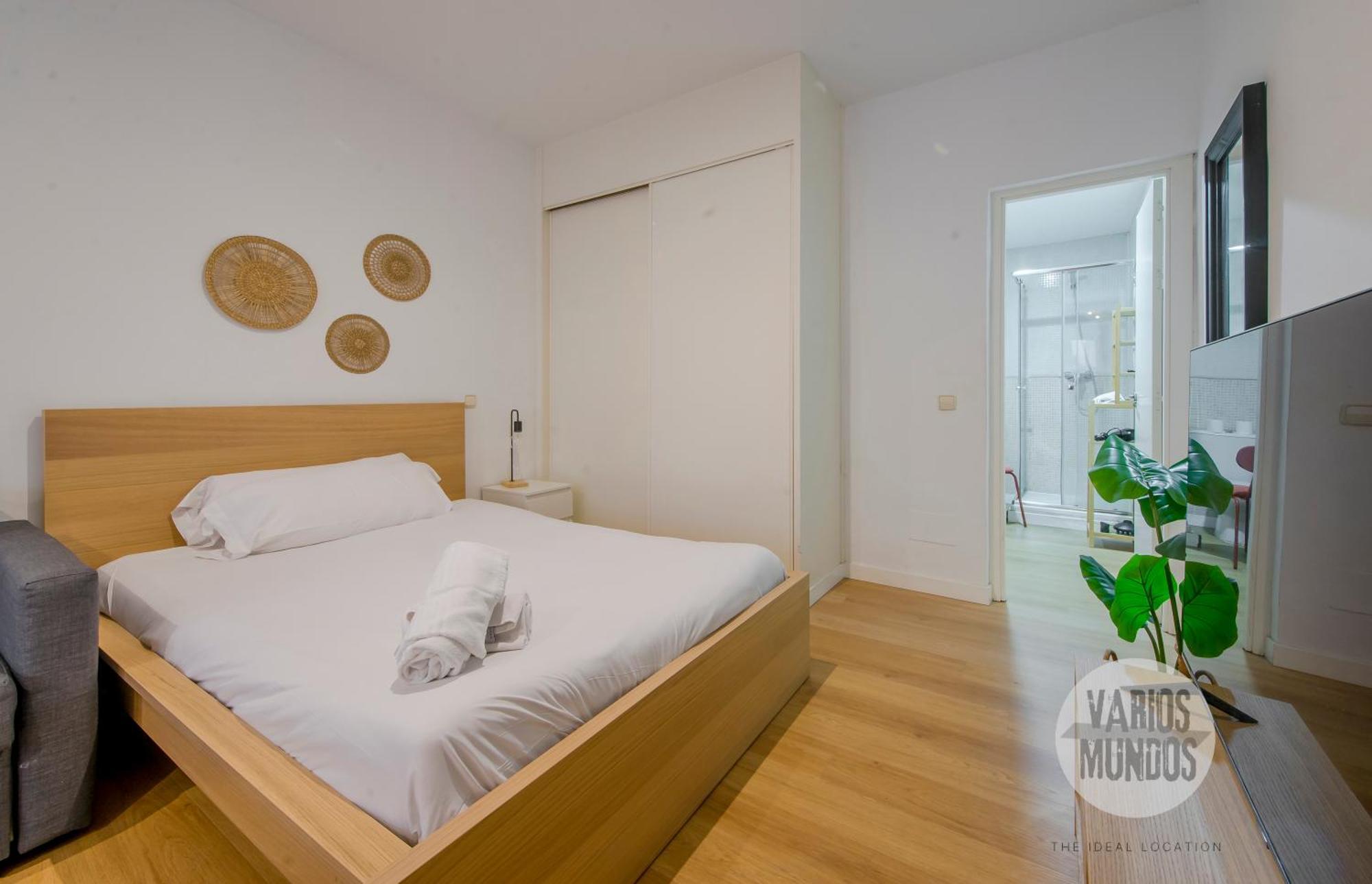 Escapada Para 3 En Sol, Conoce Concepcion Jeronima Madrid Esterno foto